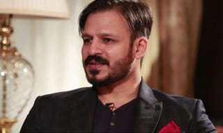 ఓడితే రాజకీయాల్లో కనపడం: వైసీపీ నేత రవిచంద్ర