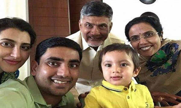 ఫ్యామిలీతో విదేశీ టూర్కు చంద్రబాబు