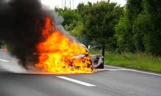 ఘోర రోడ్డు ప్రమాదం.. నలుగురు విద్యార్థులు మృతి