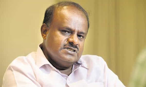 కుమారుడి విజయం కోసం కుమారస్వామి హోమాలు...!