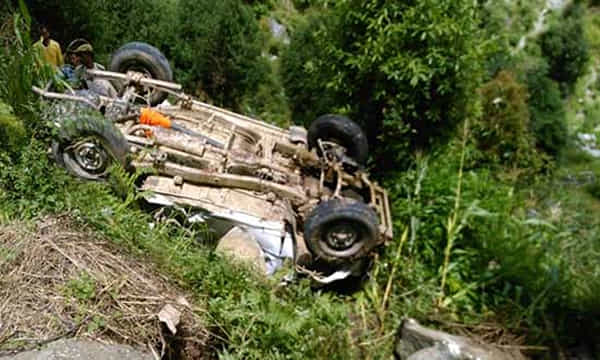 హిమాచల్లో ఘోర రోడ్డు ప్రమాదం