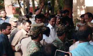 బాబా యోగ ముద్రలో పీఎం మోదీ..