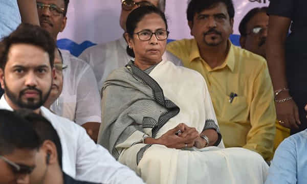 జై శ్రీరాం స్లోగన్... నిప్పులు కక్కిన దీదీ