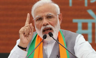 యూపీలో ఘోర రోడ్డు ప్రమాదం.. ఆరుగురు మృతి