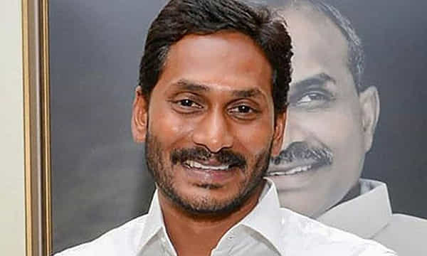 నమ్మకంతో ఓటేశారు.. మంచి పాలన అందిద్దాం: వైఎస్ జగన్