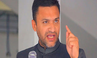 చంద్రబాబు శిలాఫలకం ధ్వంసం..!