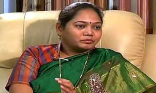 వైసీపీ నేత శ్రీనివాసరెడ్డిపై హత్యాయత్నం.. తృటిలో తప్పిన ప్రమాదం..!