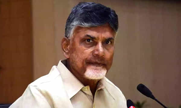 చంద్రబాబు ఇంటికి కూల్చివేత నోటీసులు
