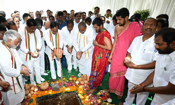కొత్త సచివాలయ, అసెంబ్లీ భవనాలకు శంకుస్థాపన