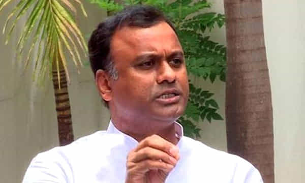 కాంగ్రెస్పై కోమటిరెడ్డి సంచలన వ్యాఖ్యలు