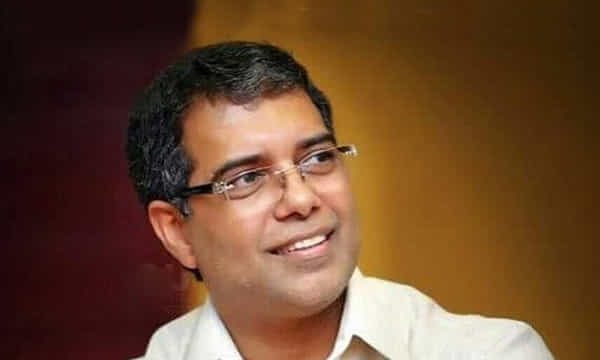 మోదీని పొగిడిన కాంగ్రెస్ నేతపై బహిష్కరణ వేటు