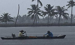 ఎగిసిన మంటలు.. గోవా ఎయిర్‌పోర్టు మూసివేత