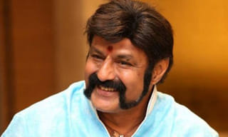 సీఎం జగన్ కాన్వాయ్ కోసం ఆగిన సీఎం కేసీఆర్