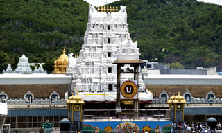 బస్ టికెట్ రిజర్వేషన్లు ఆపేసిన ఏపీఎస్ఆర్టీసీ.. మనీ బ్యాక్