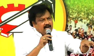 టీడీపీ, కాంగ్రెస్‌లకు భారీ షాక్.. బీజేపీలో చేరిన కీలక నేతలు