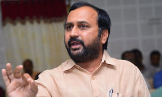 ప్రభుత్వ బడికే అమ్మ ఒడి : మంత్రి బుగ్గన క్లారిటీ