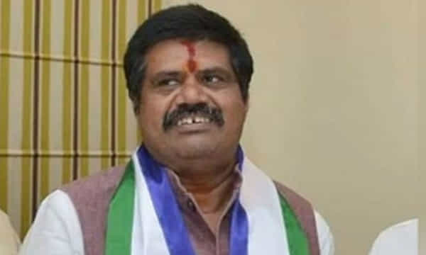 మీరు ప్రభుత్వ స్థలాలు ఆక్రమిస్తే విడిచిపెట్టాలా?