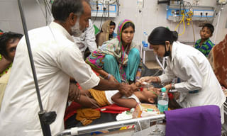 వాలంటీర్ పోస్టులలో మహిళలకే పెద్ద పీట