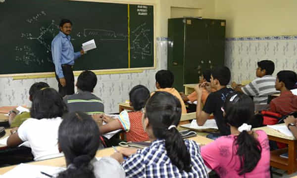 సూరత్ ఘటనతో హైదరాబాద్లో తనిఖీలు..!