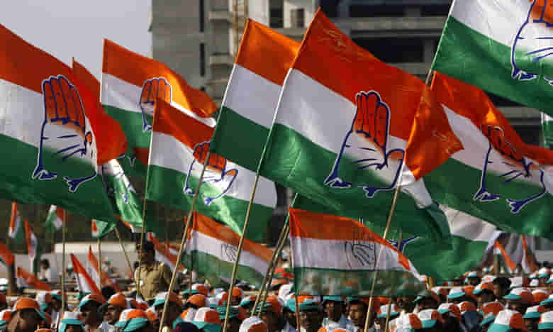 కాంగ్రెస్లో 140 మంది కీలక నేతల రాజీనామా..