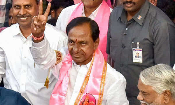 నూతన ఎమ్మెల్యే క్వార్టర్స్ ప్రారంభించిన కేసీఆర్