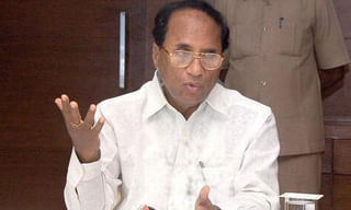 ప్రజంట్ విప్, తర్వాత మంత్రి పదవి..ఉదయభానుకు జగన్ హామి