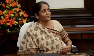 పవన్.. కుల సమీకరణాలొద్దు: జనసేన నేత ఆకుల