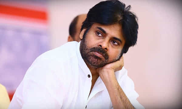 పవన్.. కుల సమీకరణాలొద్దు: జనసేన నేత ఆకుల