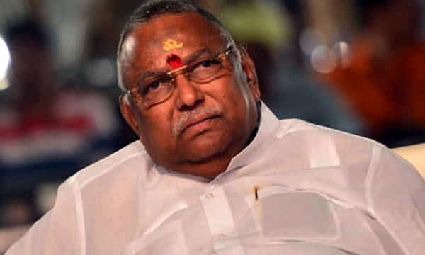 టీడీపీ నేత రాయపాటికి ఏపీ ప్రభుత్వం షాక్