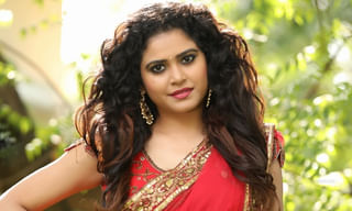 లీగల్ సమస్యల్లో స్టార్ హీరోయిన్ చిత్రం!