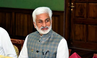 జగన్‌పై హత్యాయత్నం కేసు: శ్రీనివాస్‌కు బెయిల్ రద్దు