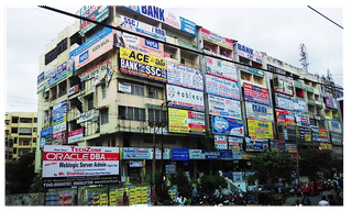 హృతిక్‌ రోషన్‌పై కేపీహెచ్‌బీ పోలీస్ స్టేషన్‌లో కేసు నమోదు