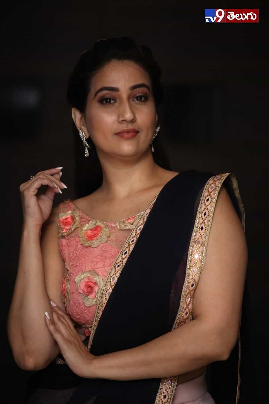 “యాంకర్ మంజూష” హీరోయిన్ గా  బిజి బిజి
