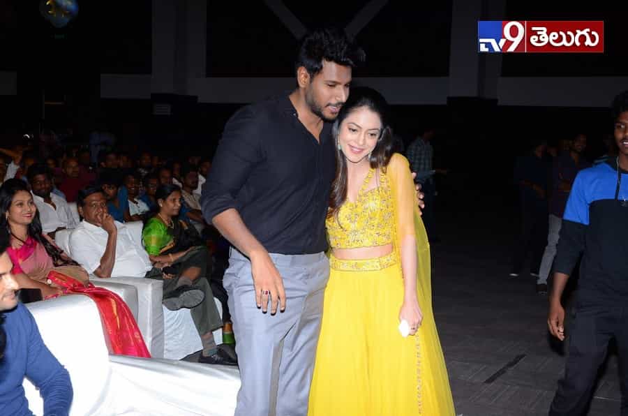 యువ హీరోల కలయిక “నిను వీడని నీడను నేనె” ఫంక్షన్ లొ