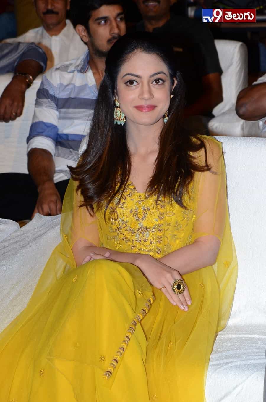 యువ హీరోల కలయిక “నిను వీడని నీడను నేనె” ఫంక్షన్ లొ