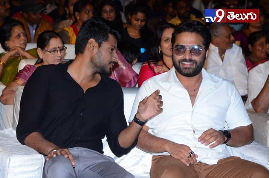 యువ హీరోల కలయిక “నిను వీడని నీడను నేనె” ఫంక్షన్ లొ