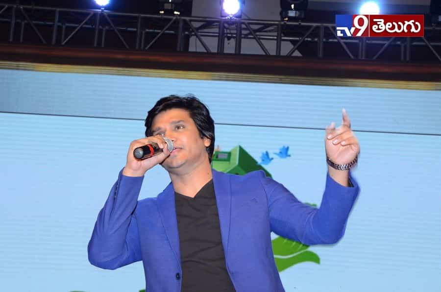 యువ హీరోల కలయిక “నిను వీడని నీడను నేనె” ఫంక్షన్ లొ