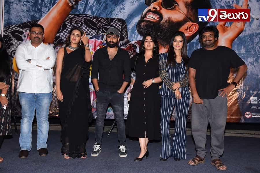 “ఇస్మార్ట్ శంకర్” ప్రీ రిలీజ్ ఈవెంట్ ఫొటోస్