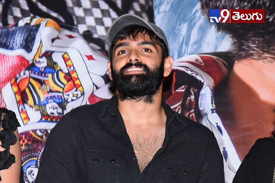 “ఇస్మార్ట్ శంకర్” ప్రీ రిలీజ్ ఈవెంట్ ఫొటోస్