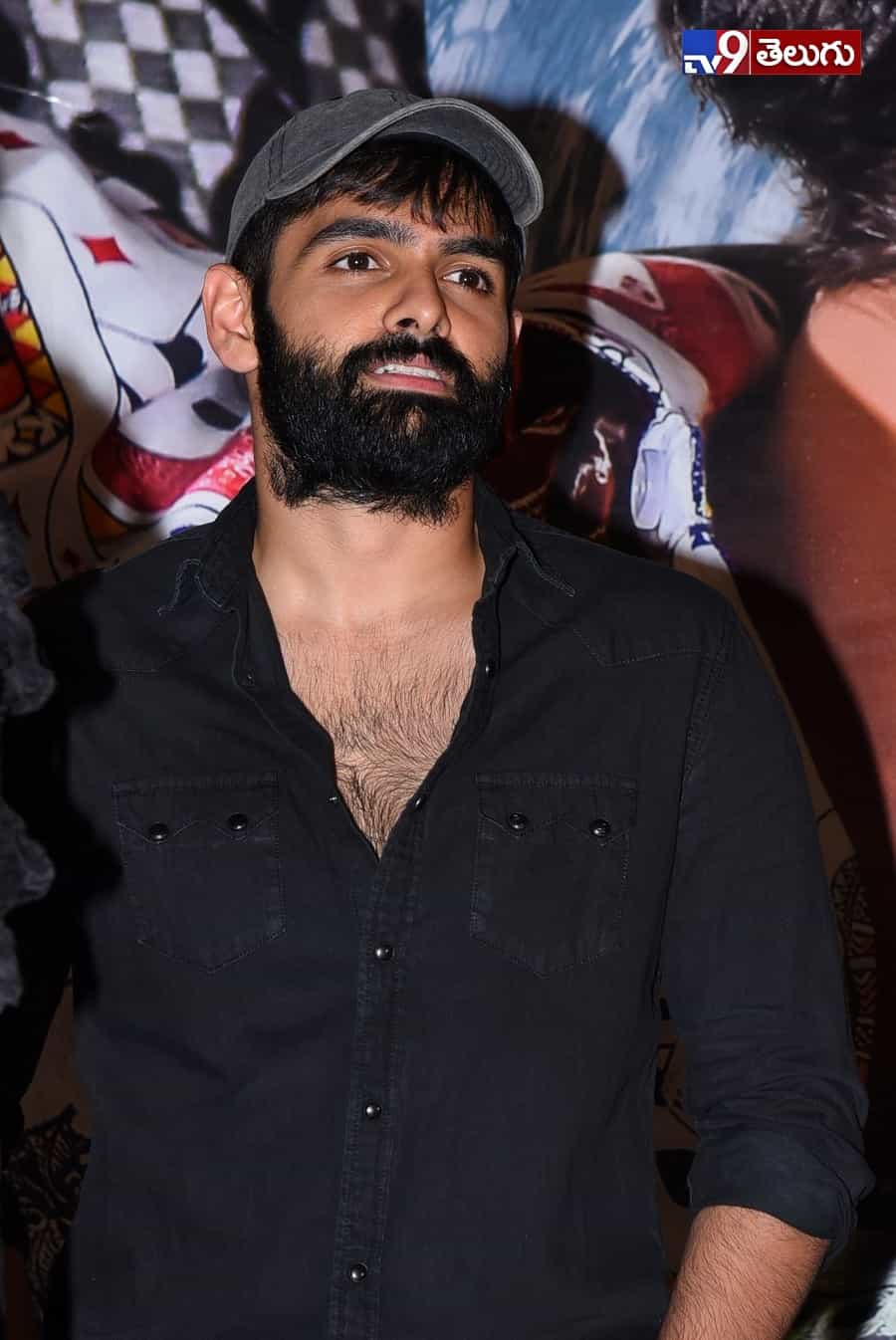 “ఇస్మార్ట్ శంకర్” ప్రీ రిలీజ్ ఈవెంట్ ఫొటోస్