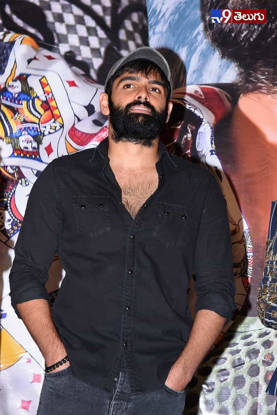 “ఇస్మార్ట్ శంకర్” ప్రీ రిలీజ్ ఈవెంట్ ఫొటోస్