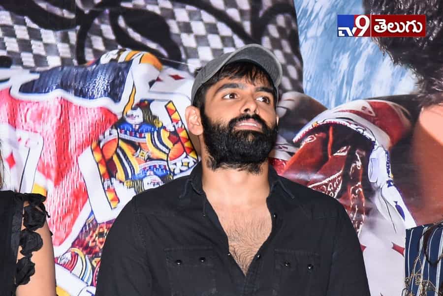 “ఇస్మార్ట్ శంకర్” ప్రీ రిలీజ్ ఈవెంట్ ఫొటోస్