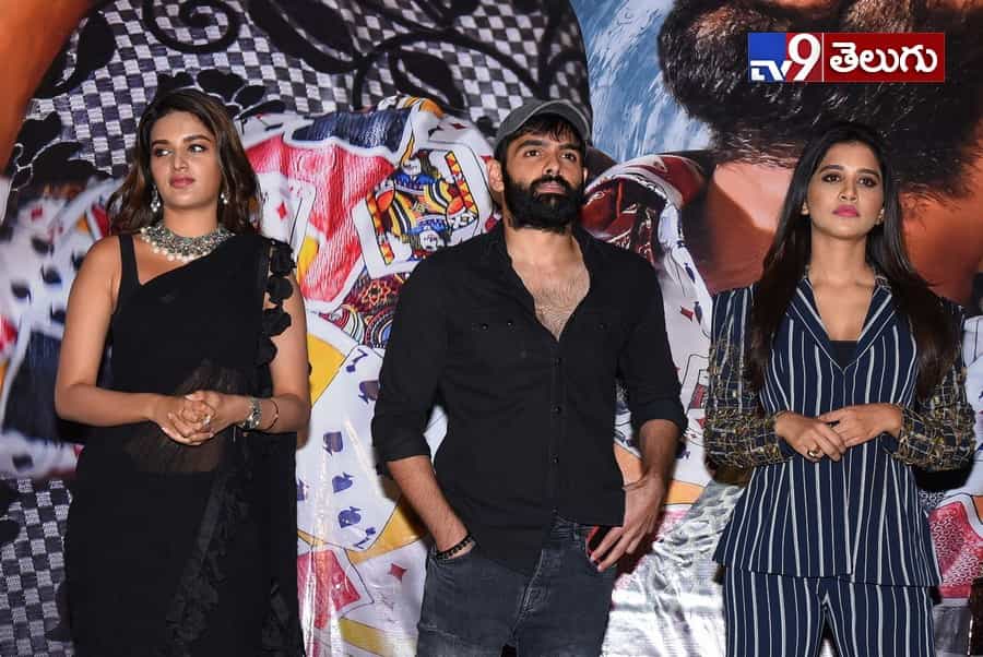 “ఇస్మార్ట్ శంకర్” ప్రీ రిలీజ్ ఈవెంట్ ఫొటోస్