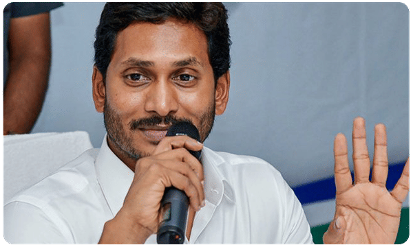 ప్రజలు సంతృప్తిగా వెళ్లాలి : స్పందన కార్యక్రమంలో సీఎం జగన్