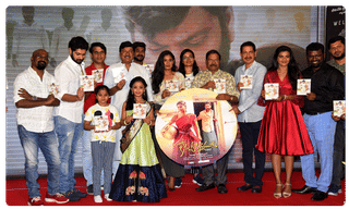 ‘సైలెన్స్‌’ నుంచి అనుష్క ఫొటో.. కొత్తలుక్‌లో స్వీటీ