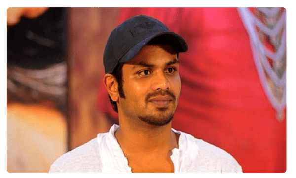 సంగారెడ్డిలో హీరో మంచు మనోజ్.. ఏంటి సంగతి..!