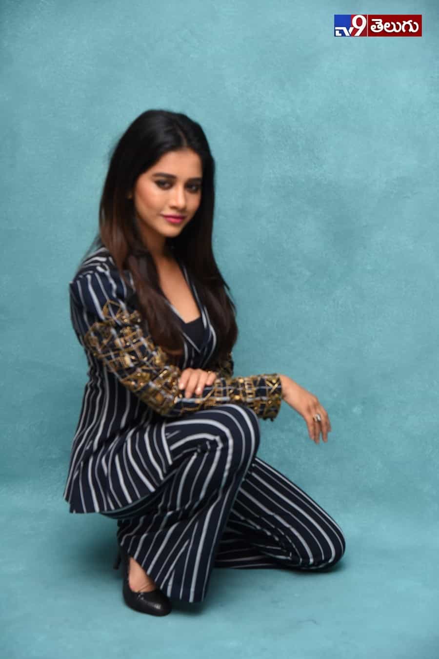 ‘నభా నటేష్’ అందం.. దిమాక్ ఖరాబ్