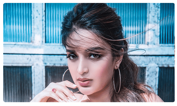 బెల్లకొండపై భారీ బాంబ్ వేసిన నిధి అగర్వాల్..!