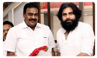 డిప్లమాటిక్‌ పాస్‌పోర్టు తీసుకున్న సీఎం జగన్