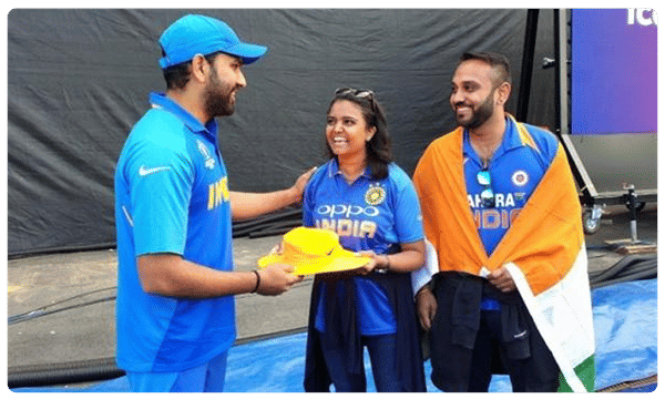అభిమానికి రోహిత్ శర్మ సర్ప్రైజ్ గిఫ్ట్